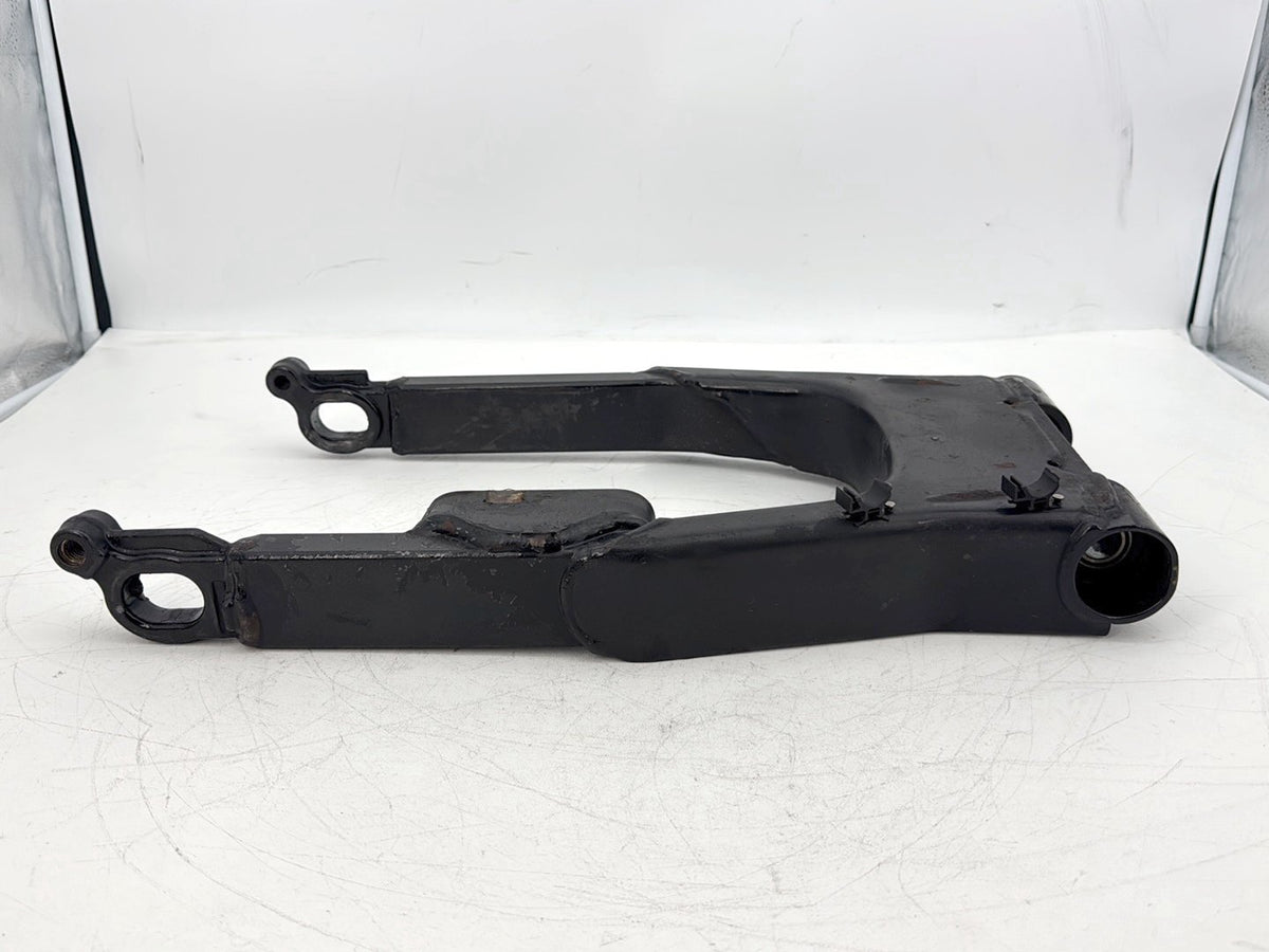 2006 Harley Touring FLHRI Road King OEM Rear Fork Swingarm Swing Arm