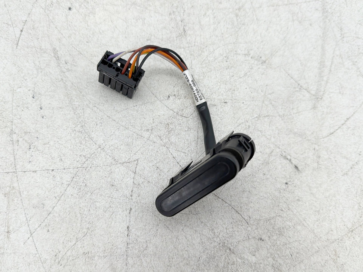 2013 Harley Street Glide Touring FLHX OEM Dash Indicator Lamp Wire Plug In