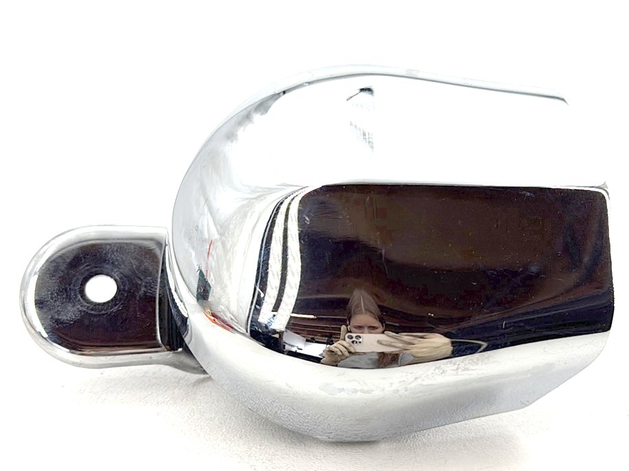 2004 Harley Softail FLSTC Heritage Classic OEM Horn Signal Klaxon Chrome Cover