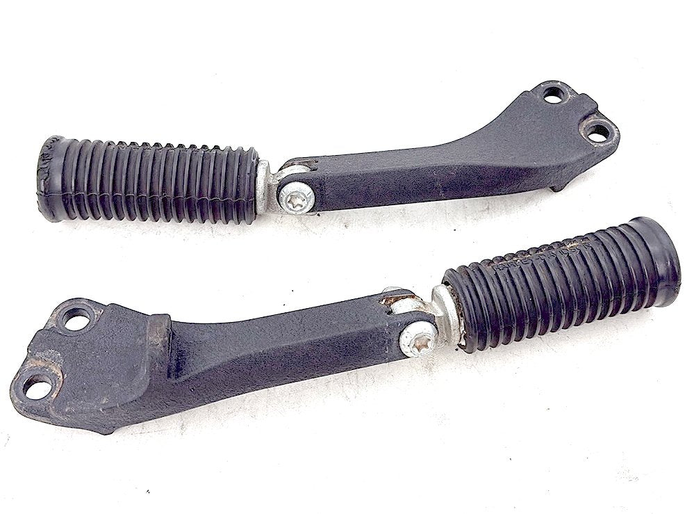 2012 Harley Dyna FXDF Fat Bob OEM Passenger Left & Right Foot Pegs