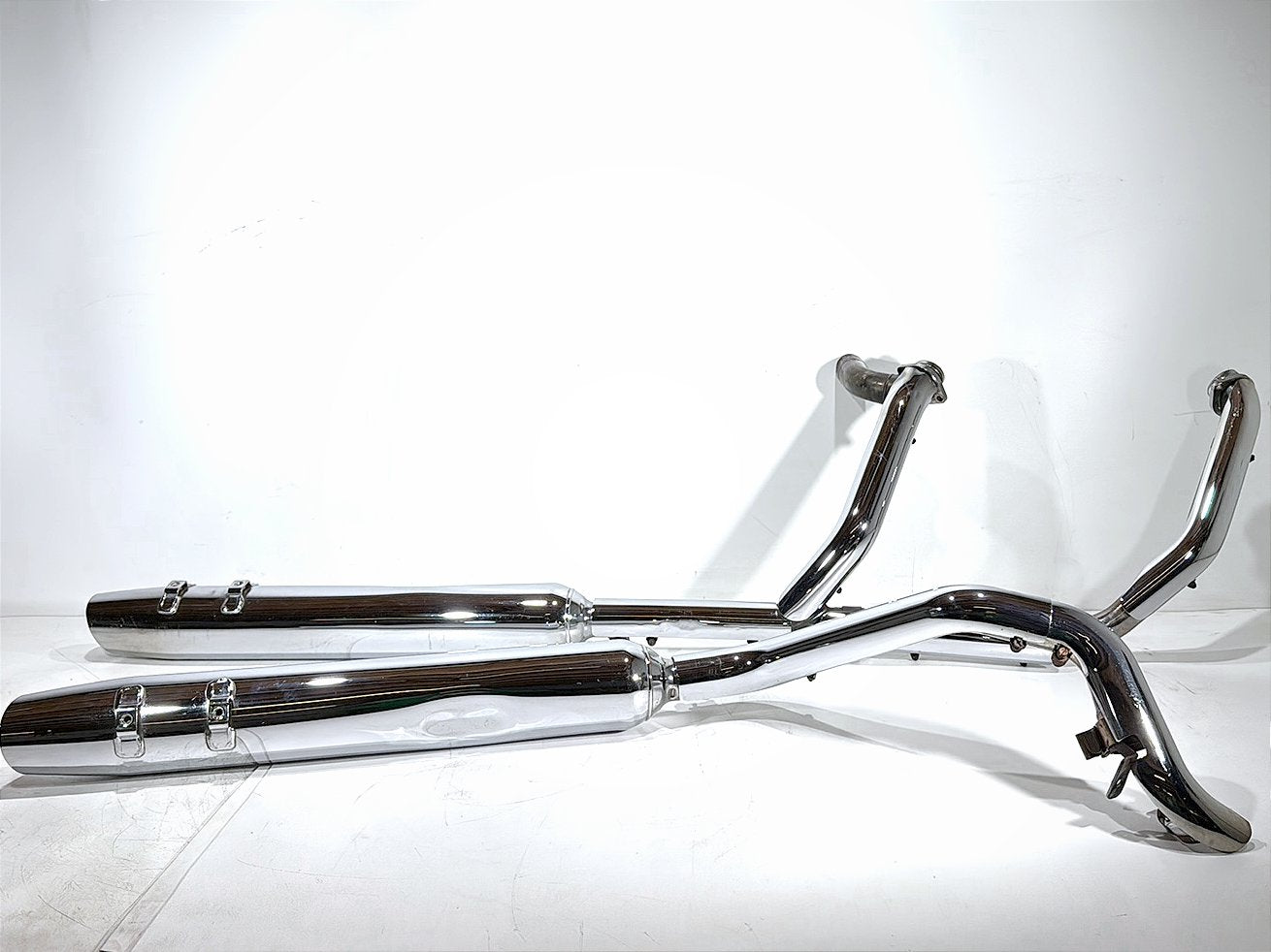 2005 Harley Touring FLHRCI Road King Classic OEM Exhaust Header Pipes Muffler