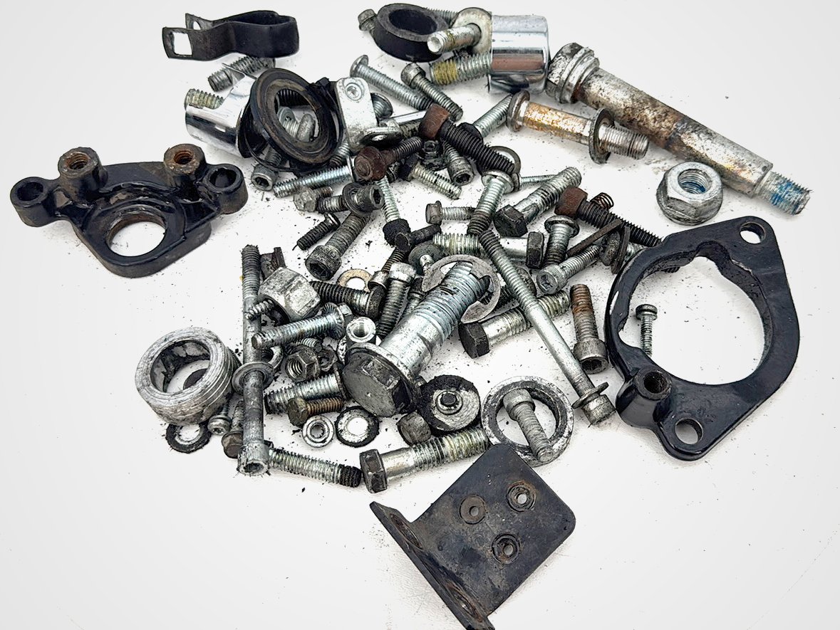 2009 Harley Sportster XL1200 L 1200 Low OEM Hardware Bolts Nuts & Brackets