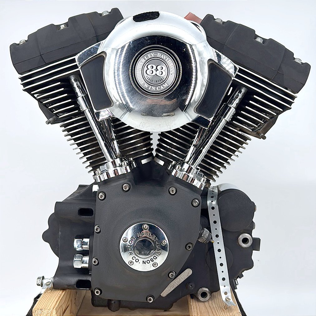 1999 - 2006 Harley-Davidson Softail Night Train CARB Twin Cam 88 Engine Motor 16155-01