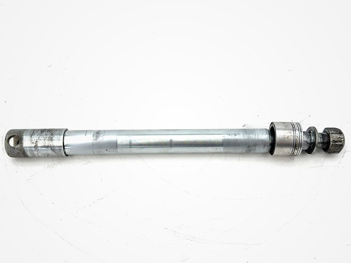 2008 - 2016 Harley-Davidson Touring Electra Glide Ultra Front Wheel Axle Bolt Shaft 41547-07A