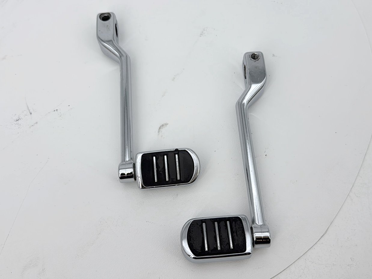 2007 - 2011 Harley-Davidson Touring Street Glide Gear Shifter Lever Pedal Pedals 33895-82C