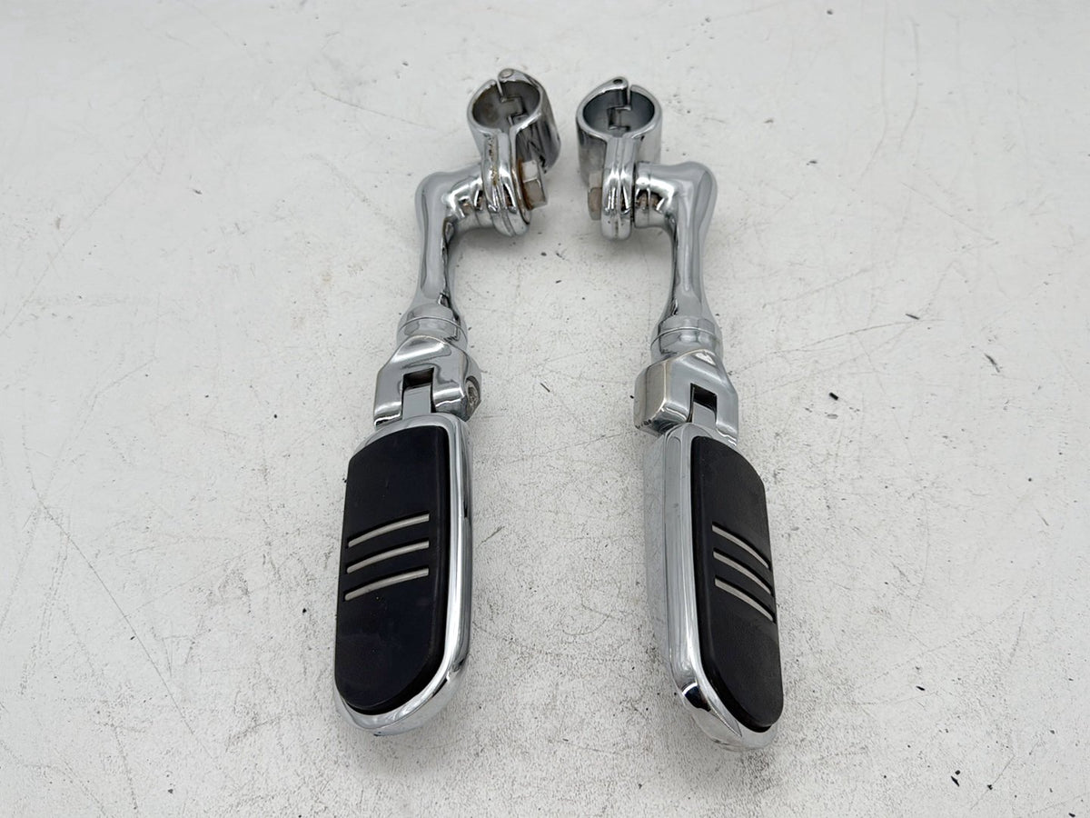 2006 Harley Street Glide Touring FLHXI OEM Front Right Left Highway Foot Pegs