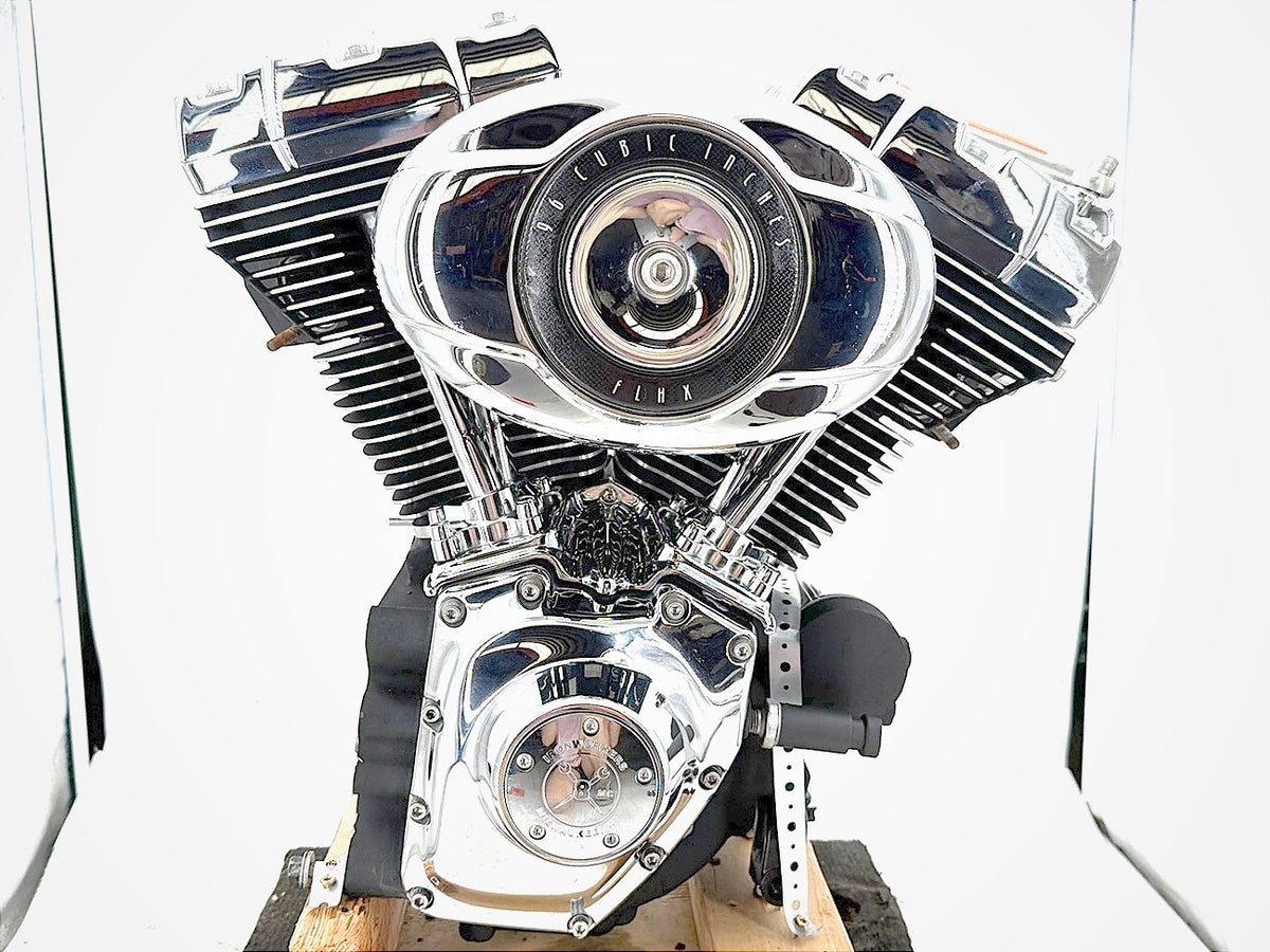 2010 Harley Street Glide Touring FLHX OEM EFI Twin Cam 96 Engine Motor 8K
