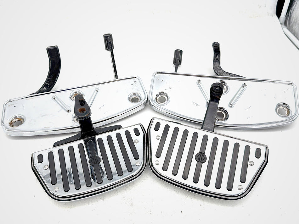 2004 Harley Electra Glide Touring Left Right Driver & Pass Floorboard Foot Rest