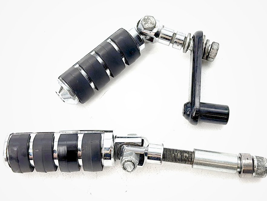 1991 Harley Heritage Softail Classic FLSTC OEM Passenger Left & Right Foot Pegs