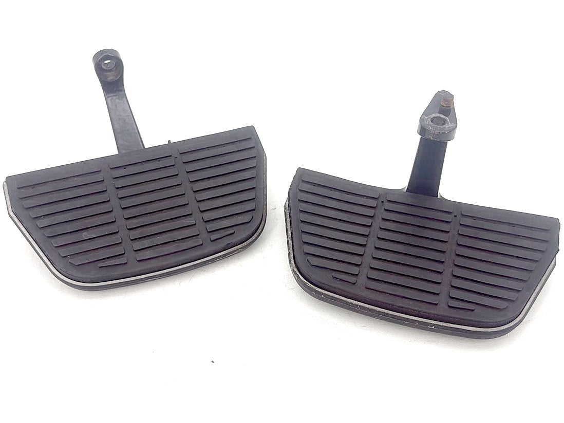 2005 Harley Touring Road King Classic Left Right Passenger Floorboard Foot Rest