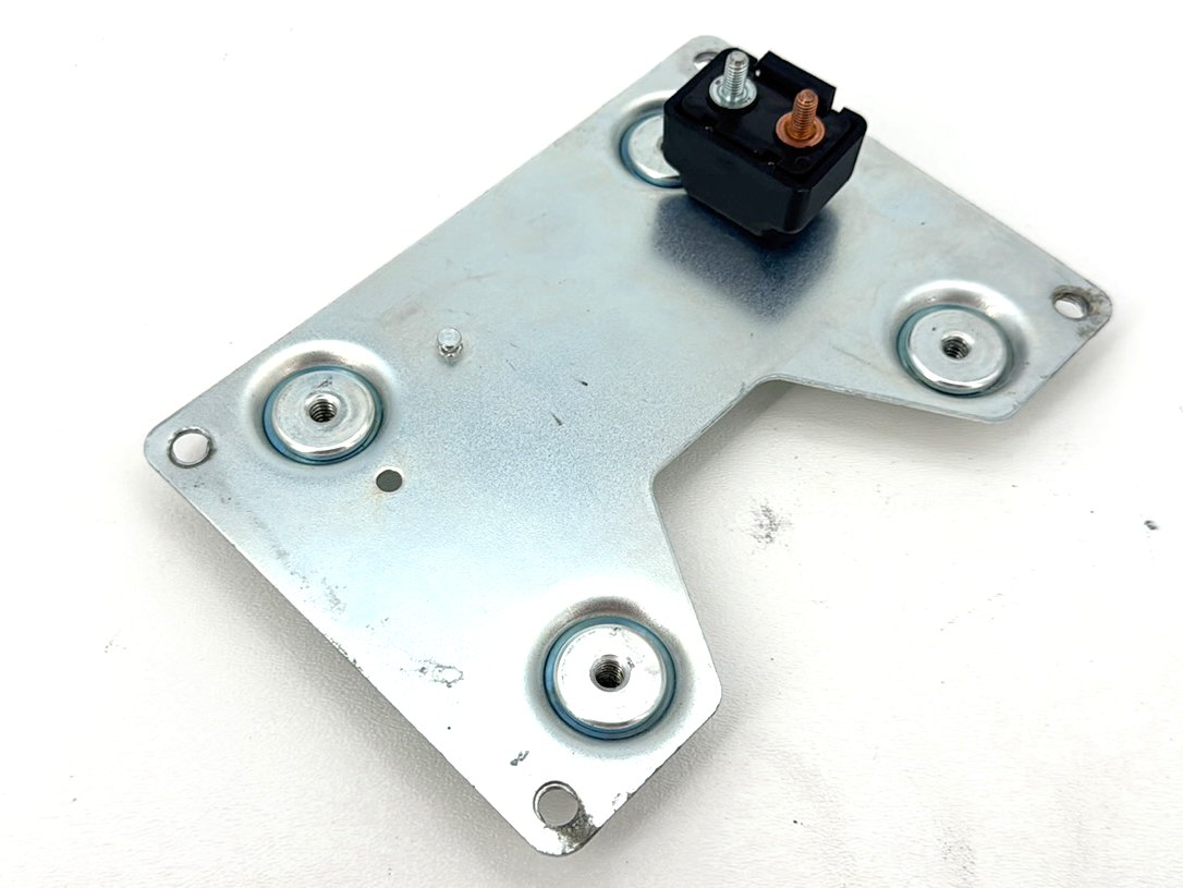 1999 - 2006 Harley-Davidson Dyna Wide Glide Electrical Side Cover Tray Panel  	70984-96A