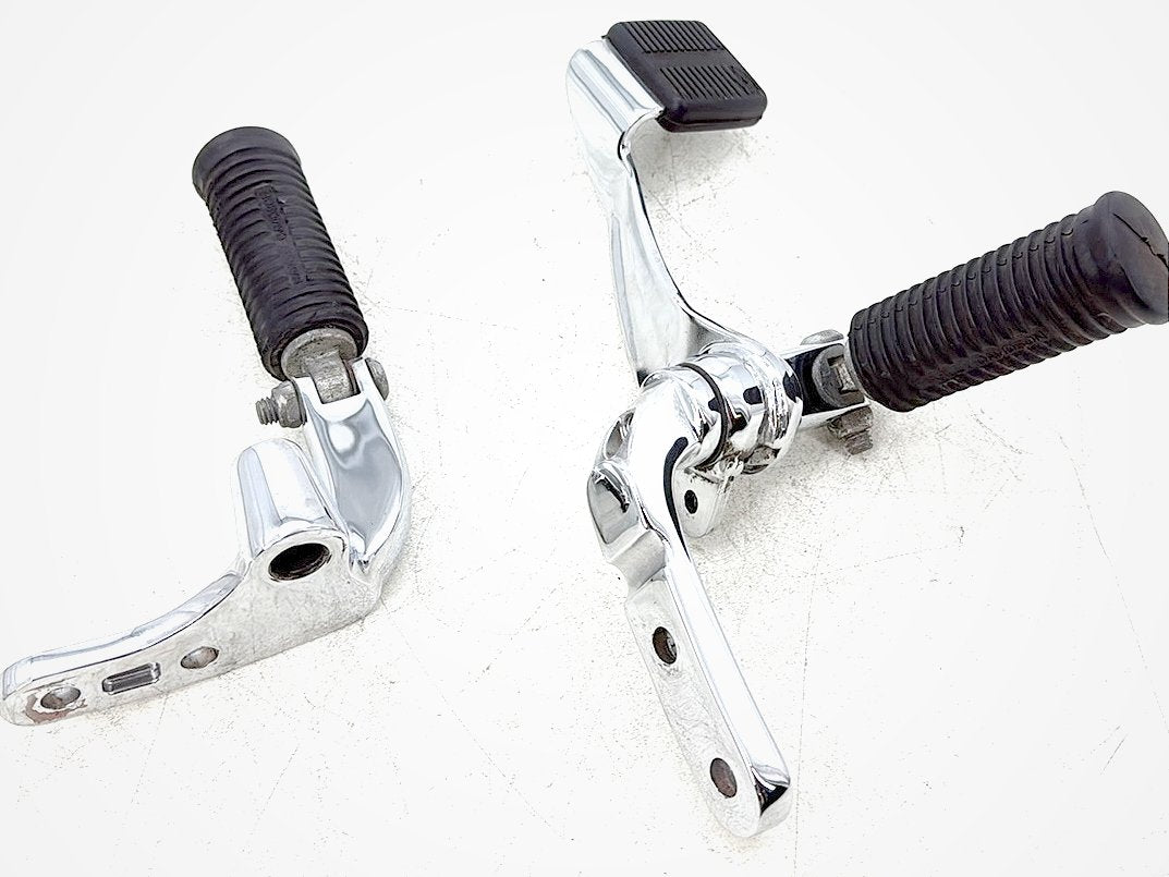 2012 Harley Dyna Super Glide Custom FXDCI OEM Left & Right Driver Step Foot Rest Pegs