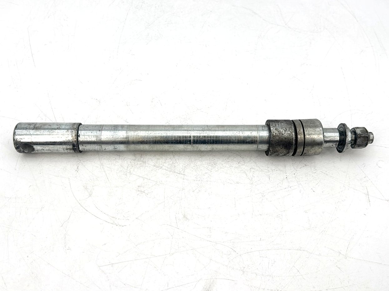 1999 - 2006 Harley-Davidson Touring Electra Glide Classic Front Wheel Axle Bolt Shaft 43364-00