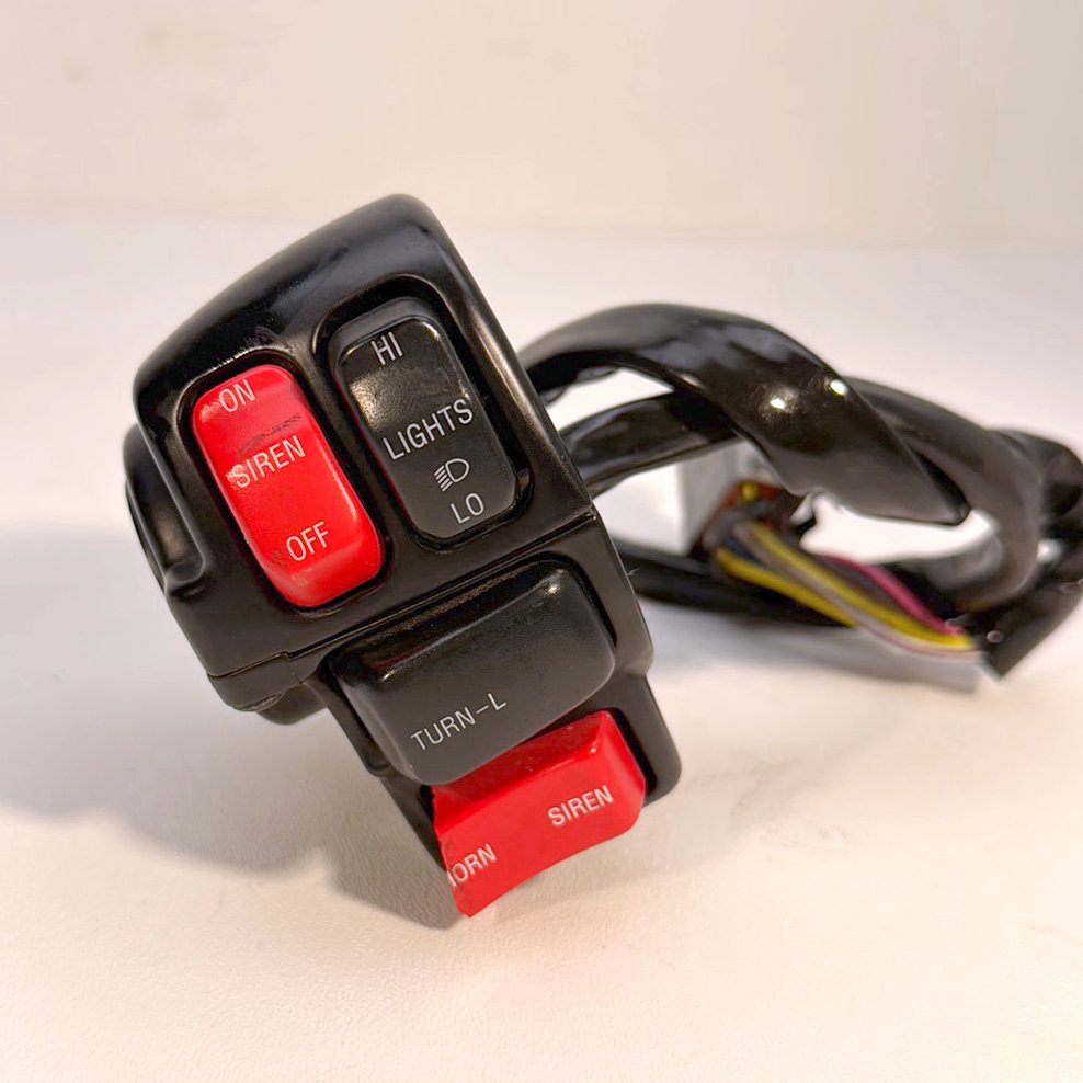1984 - 1998 Harley-Davidson Touring Road King Police Left Turn Signal Headlight Switches Controls 71515-08