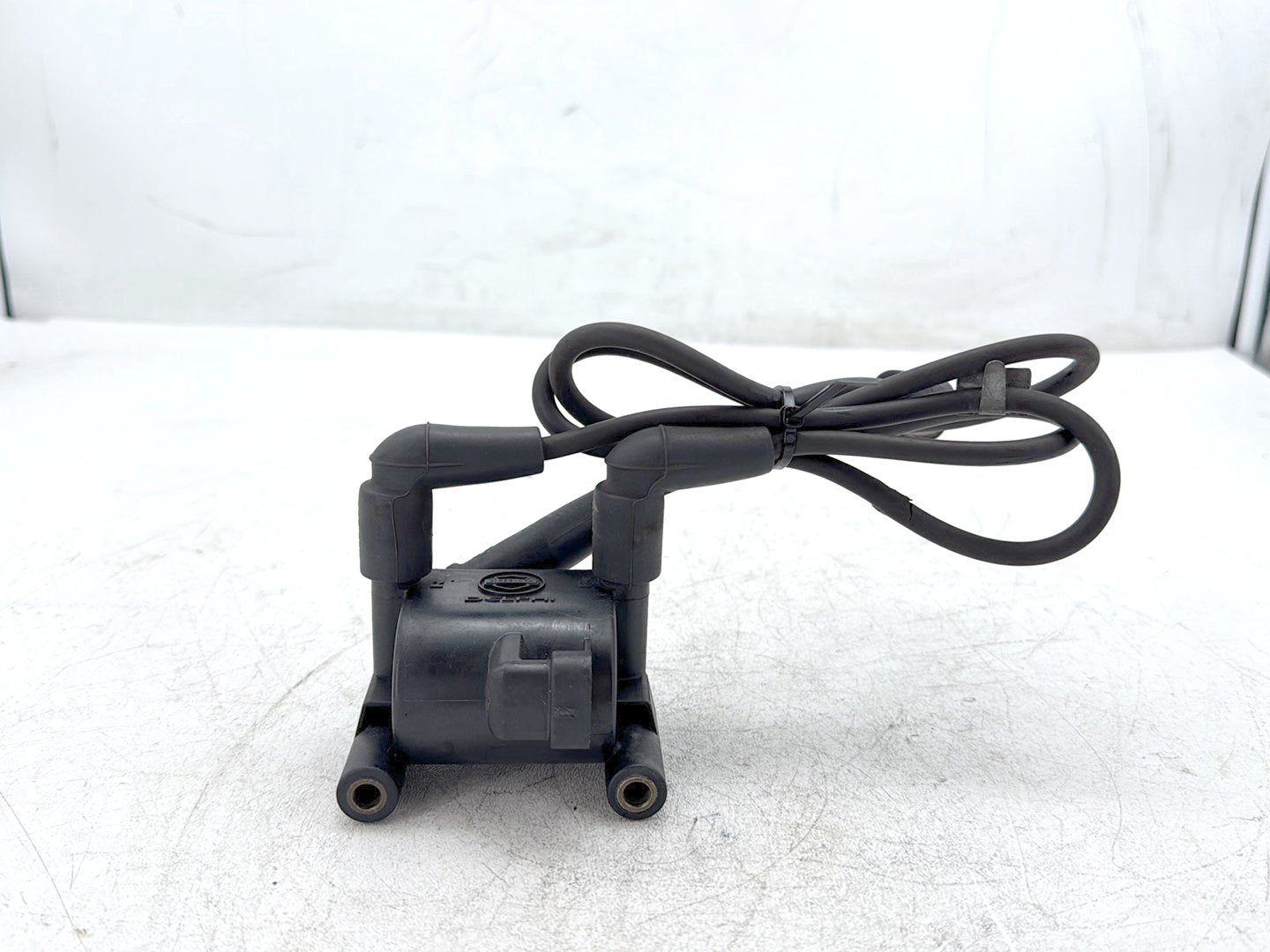 2009 Harley Street Glide Touring FLHX OEM Ignition Coil Spark Plugs Cable