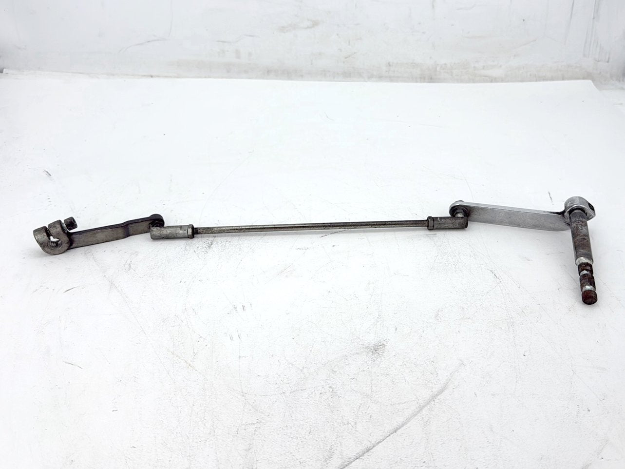 2007 Harley Street Glide Touring FLHX OEM Gear Shifter Lever w/ Rod linkage