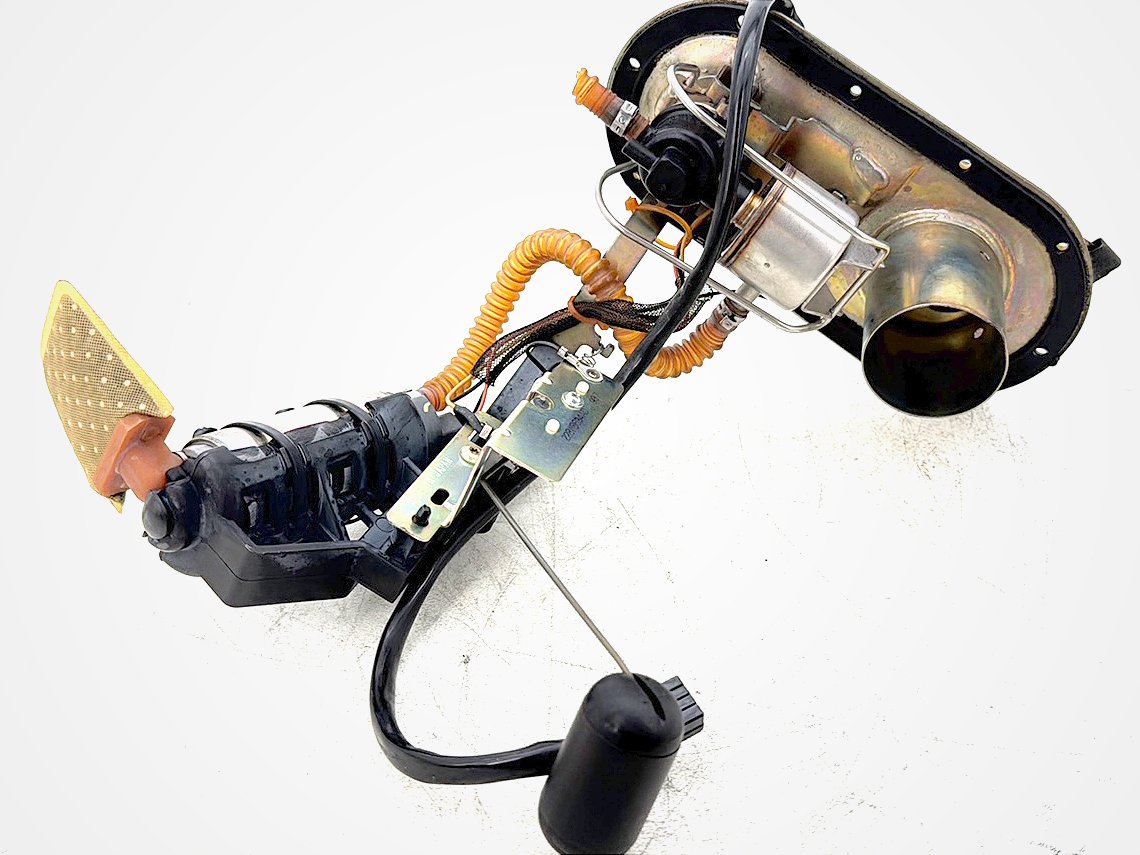 2007 Harley Touring FLHTC Electra Glide Classic OEM Fuel Pump Gas Gasoline Petrol Sending