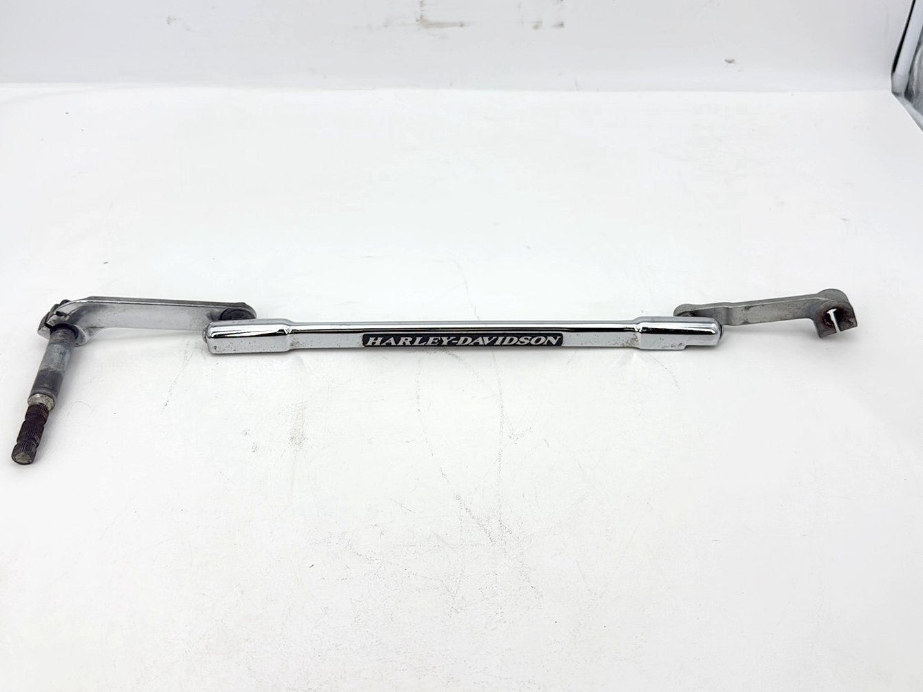 2007 - 2011 Harley-Davidson Touring Street Glide Gear Shifter Lever w/ Rod linkage 	33718-82B