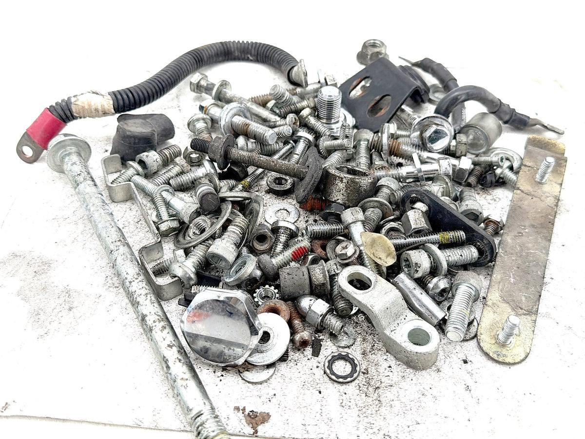 2003 Harley Softail Deuce FXSTDI OEM Hardware Bolts Nuts & Brackets