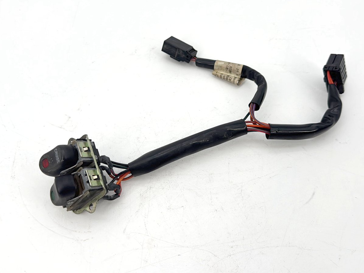 2007 - 2012 Harley-Davidson Touring Road Glide  Inner Fairing Wire Wiring Harness Switch 71637-98