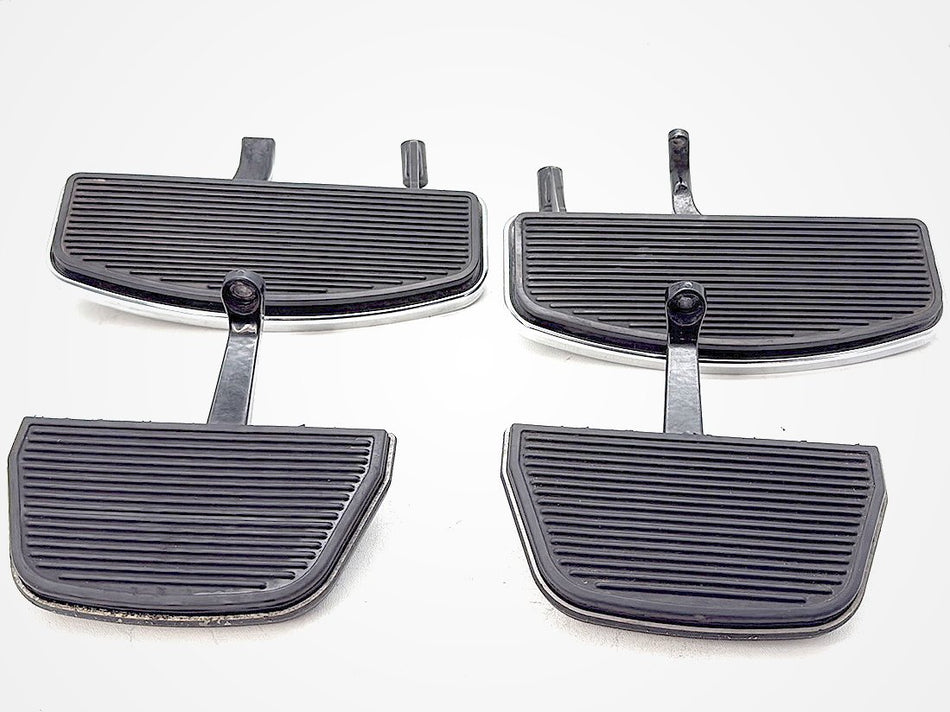 2006 Harley Touring FLHTCI Electra Glide Classic OEM Left Right Driver & Pass Floorboard Foot Rest