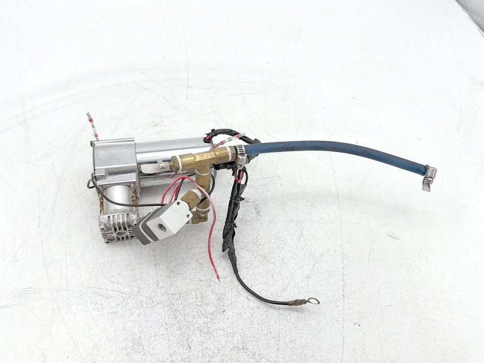 2009 Harley Street Glide Touring FLHX Air Compressor Valve Kit