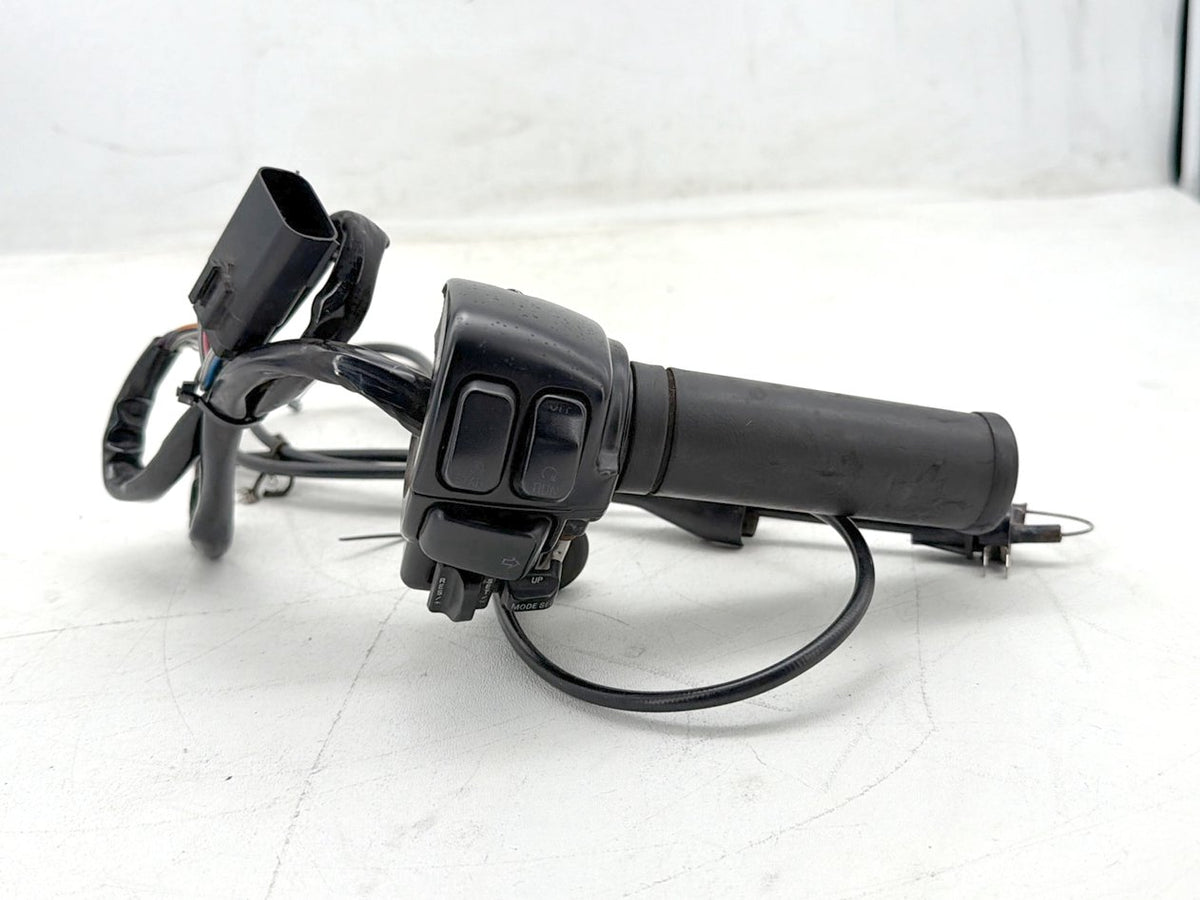 2007 Harley Electra Glide Touring OEM Right Engine Start Kill Switches Controls