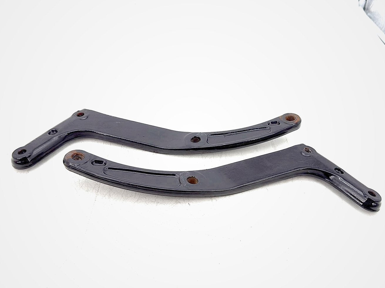 2011 Harley Softail FLSTFB Fat Boy OEM Rear Left & Right Fender Support Bracket