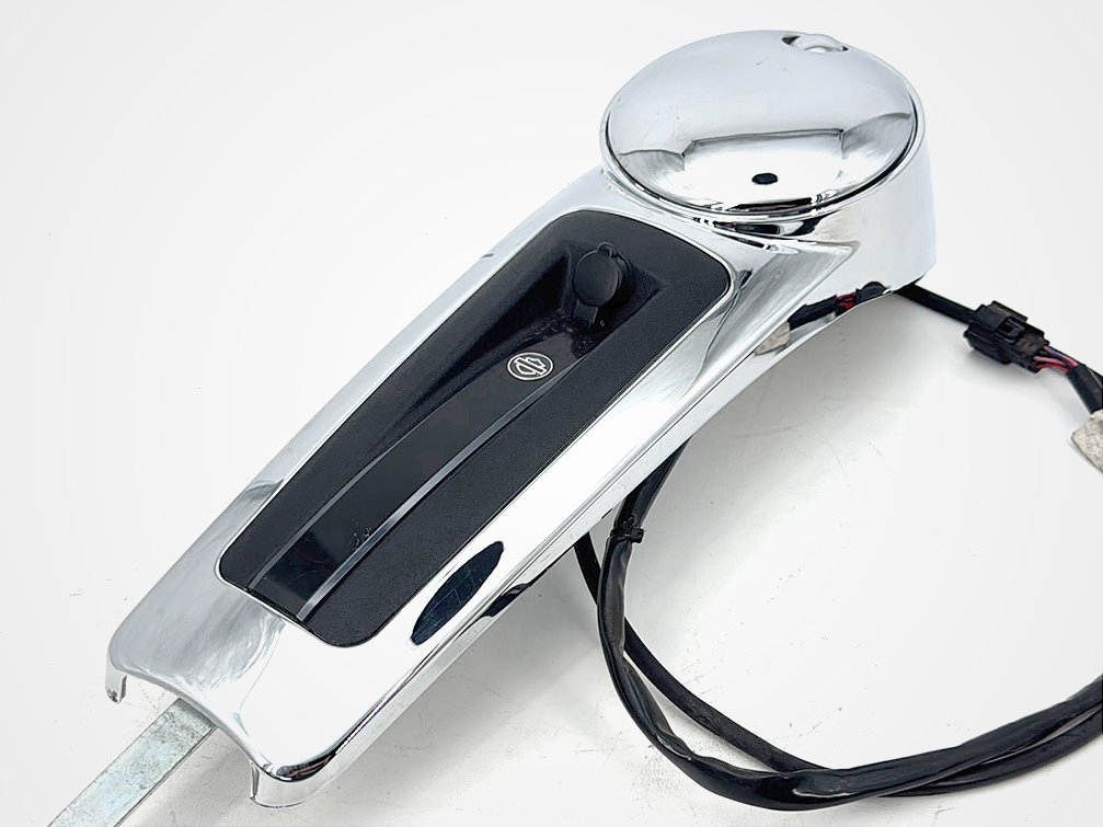 2008 - 2016 Harley-Davidson Touring Electra Glide Ultra Fuel Gas Tank Dash Console NOKey 61270-08