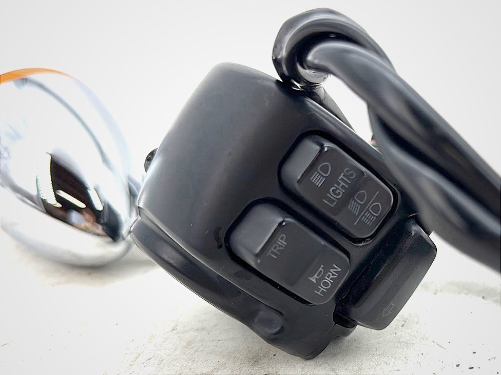 2012 Harley Dyna FXDF Fat Bob OEM Left Turn Signal Headlight Switches Controls