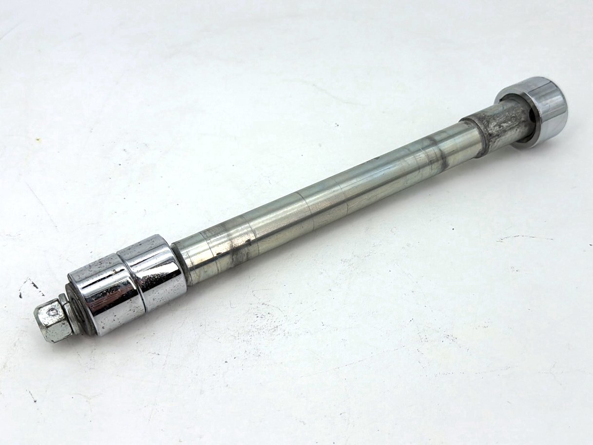 1999 - 2006 Harley-Davidson Touring Road King Front Wheel Axle Bolt Shaft  	43364-00
