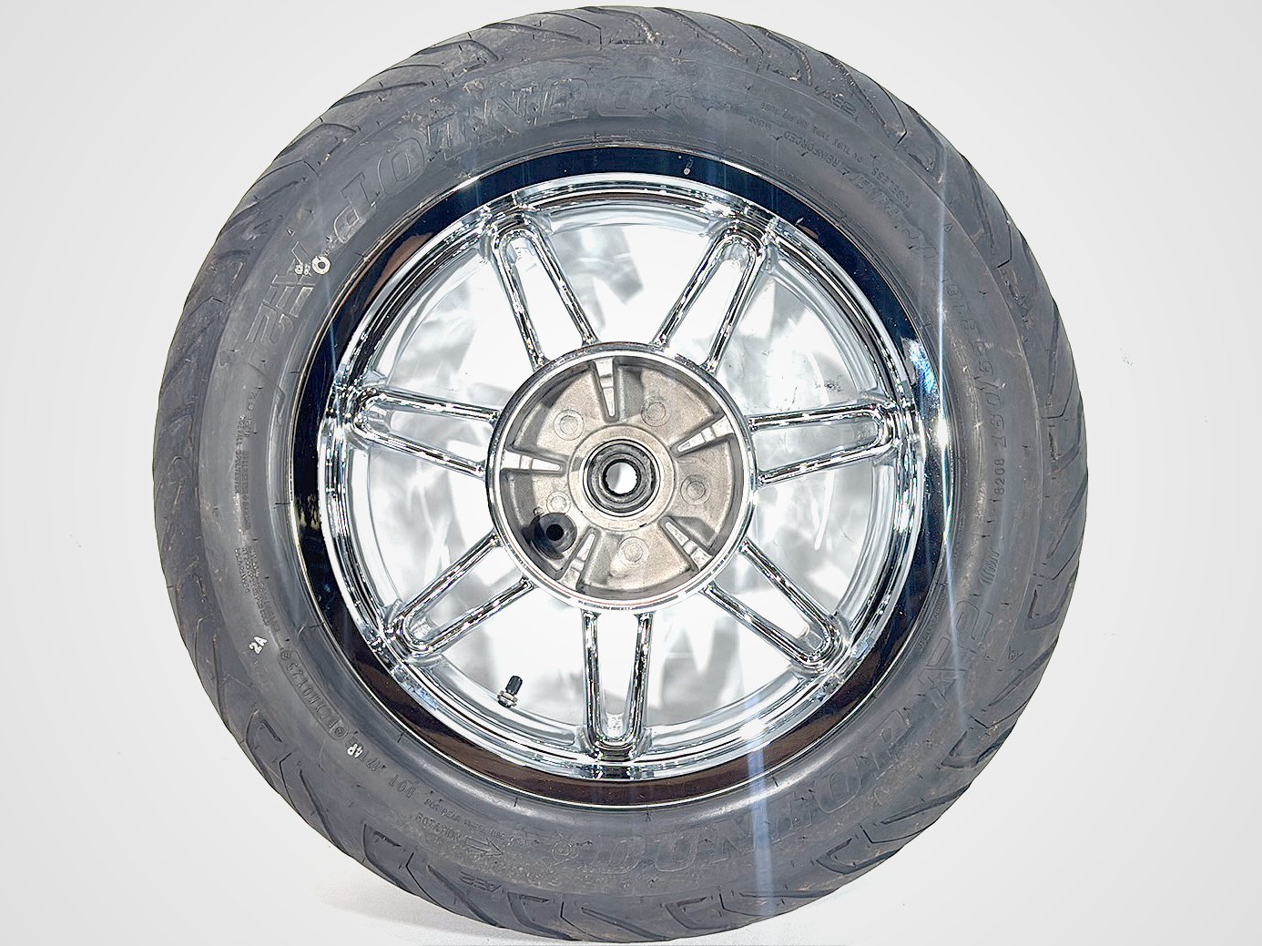 2014 Harley Electra Glide Touring CVO Screamin Eagle OEM Rear Wheel Rim Tire