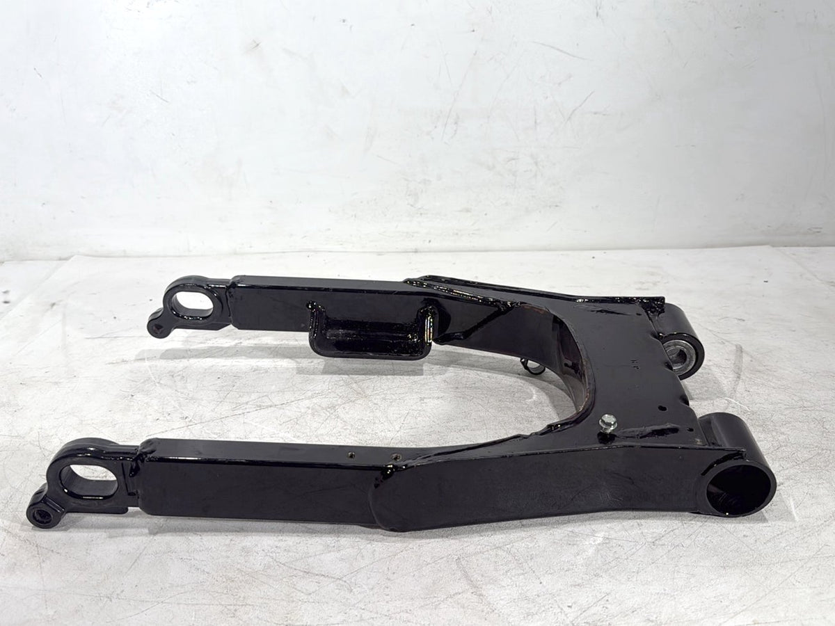 2007 Harley Street Glide Touring FLHX OEM Rear Fork Swingarm Swing Arm