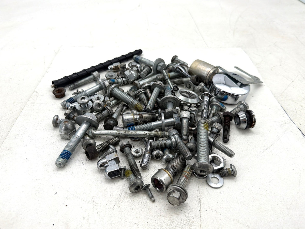 2016 Harley Dyna Fat Bob FXDF 103 OEM Hardware Bolts Nuts & Brackets