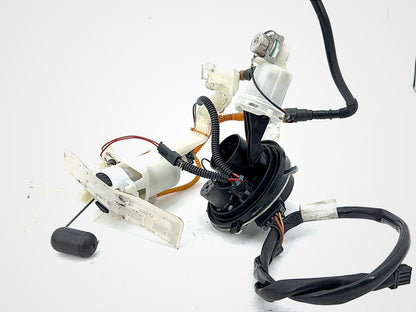 2013 Harley Street Glide Touring FLHX OEM Fuel Pump Gas Gasoline Petrol Sending