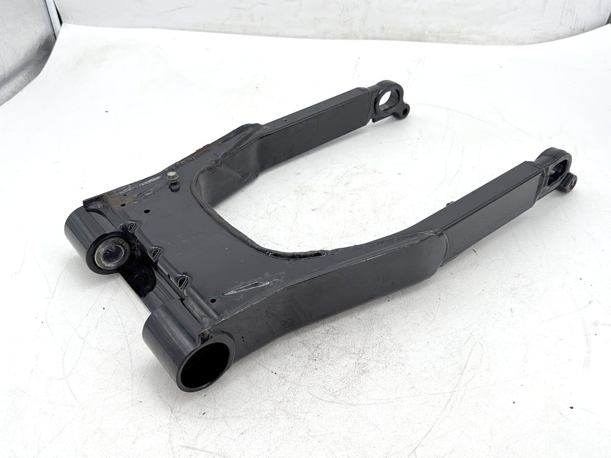 2006 Harley Street Glide Touring FLHXI OEM Rear Fork Swingarm Swing Arm