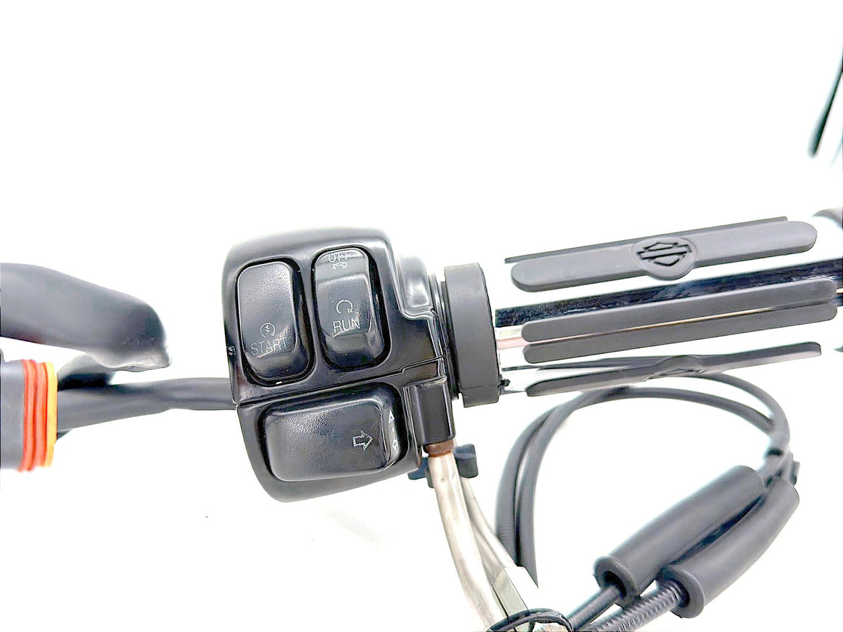 04 Harley Heritage Softail Classic OEM Right Engine Start Kill Switches Controls