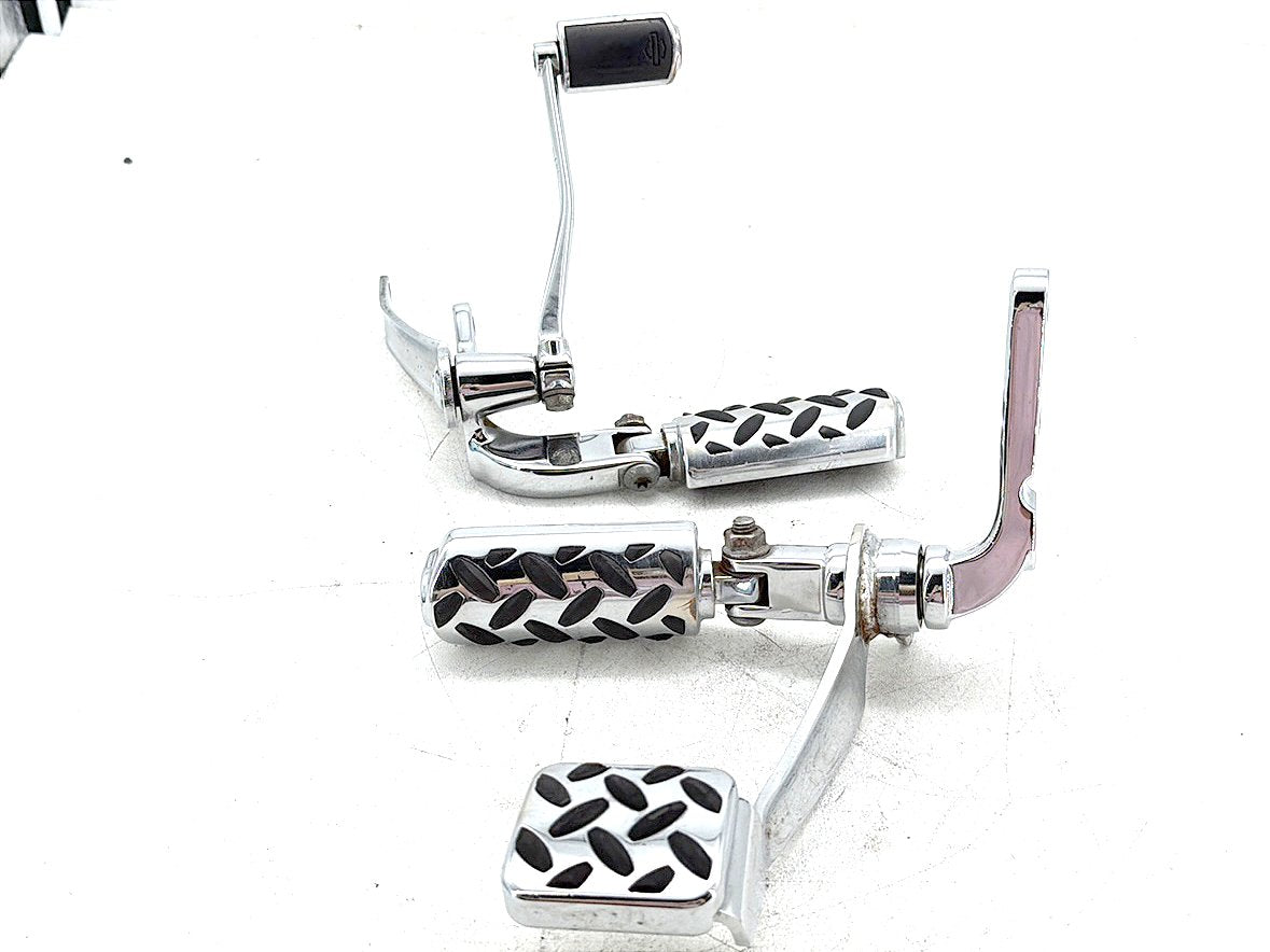2008 Harley Dyna Fat Bob FXDF OEM Left Right Foot Brake Control Pegs