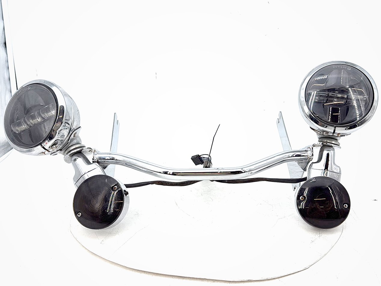 1999 - 2006 Harley-Davidson Touring Electra Glide Ultra Front Turn Signal Indicators Aux Light Bar 68712-94A