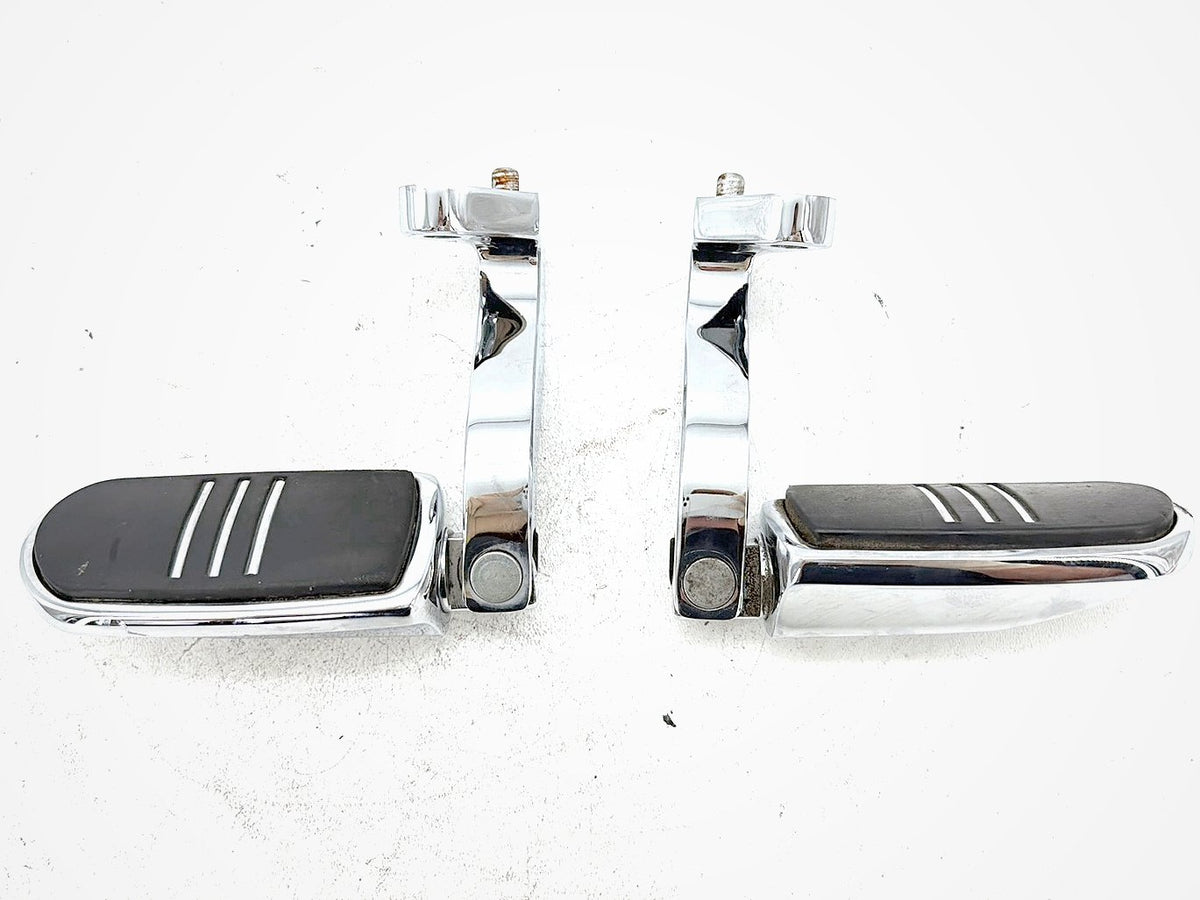 2014 Harley Street Glide Touring FLHXS OEM Passenger Left & Right Foot Pegs