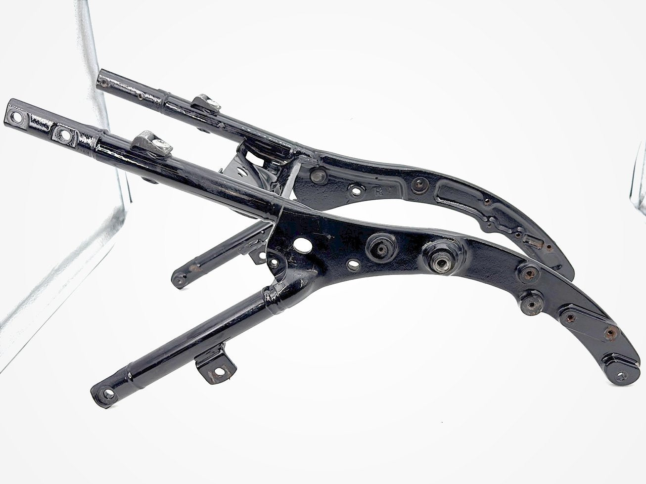 2013 Harley Street Glide Touring FLHX OEM Rear Back Sub Frame Rail Bar 48079-09BHP