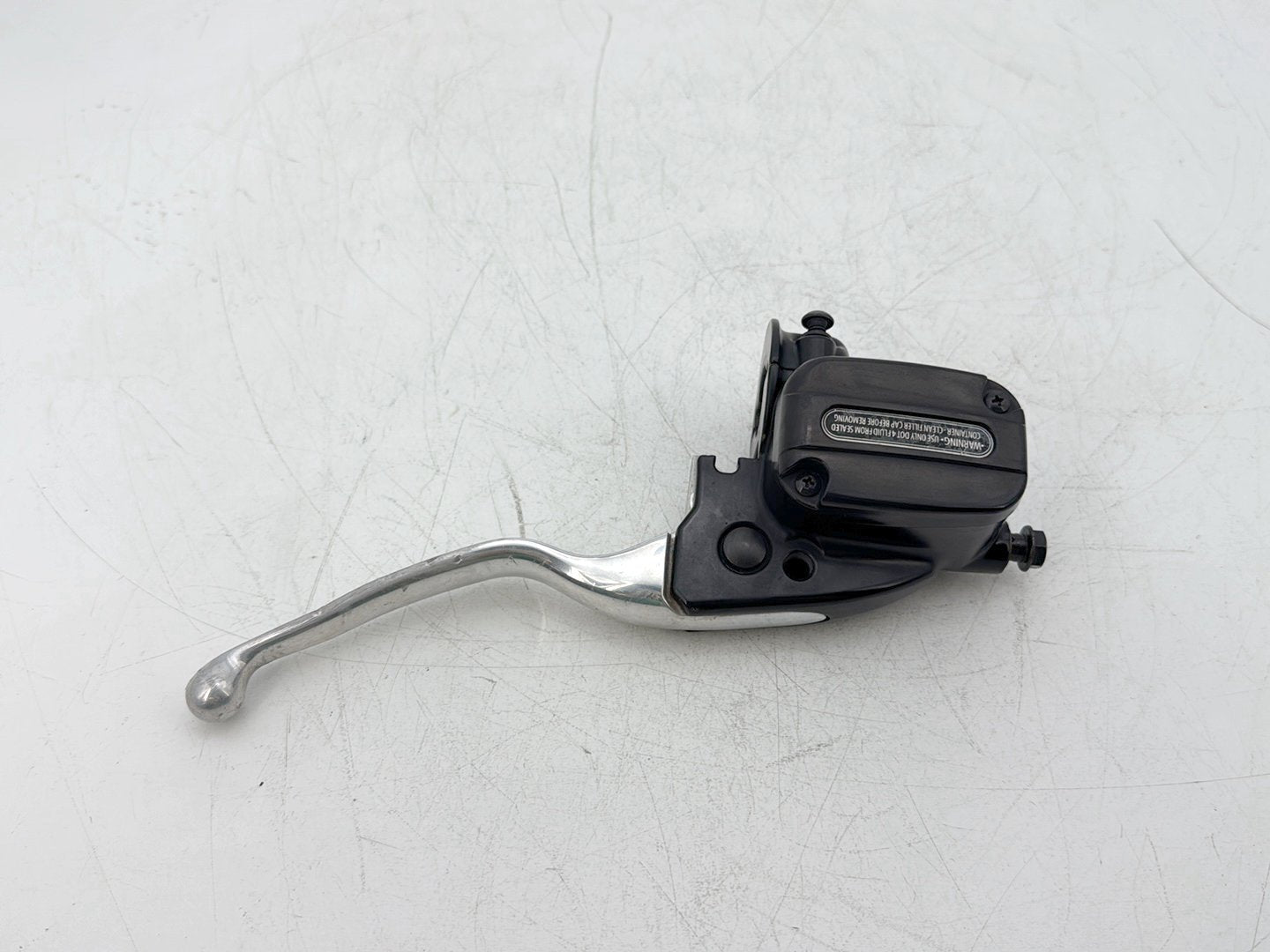 2014 Harley Street Glide Touring FLHXS OEM Front Right Brake Lever Master Cylinder