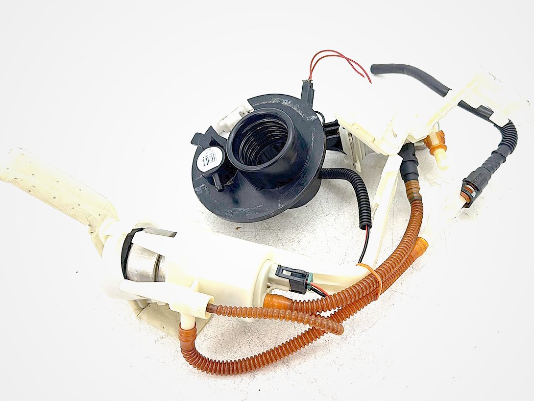 13 Harley Electra Glide Touring Ultra OEM Fuel Pump Gas Gasoline Petrol Sending
