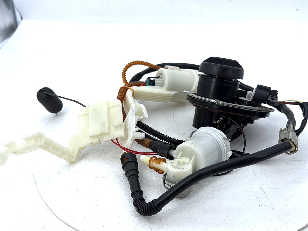 2019 - 2023 Harley-Davidson Touring Street Glide Gas Gasoline Fuel Petrol Pump Sending  	62908-08
