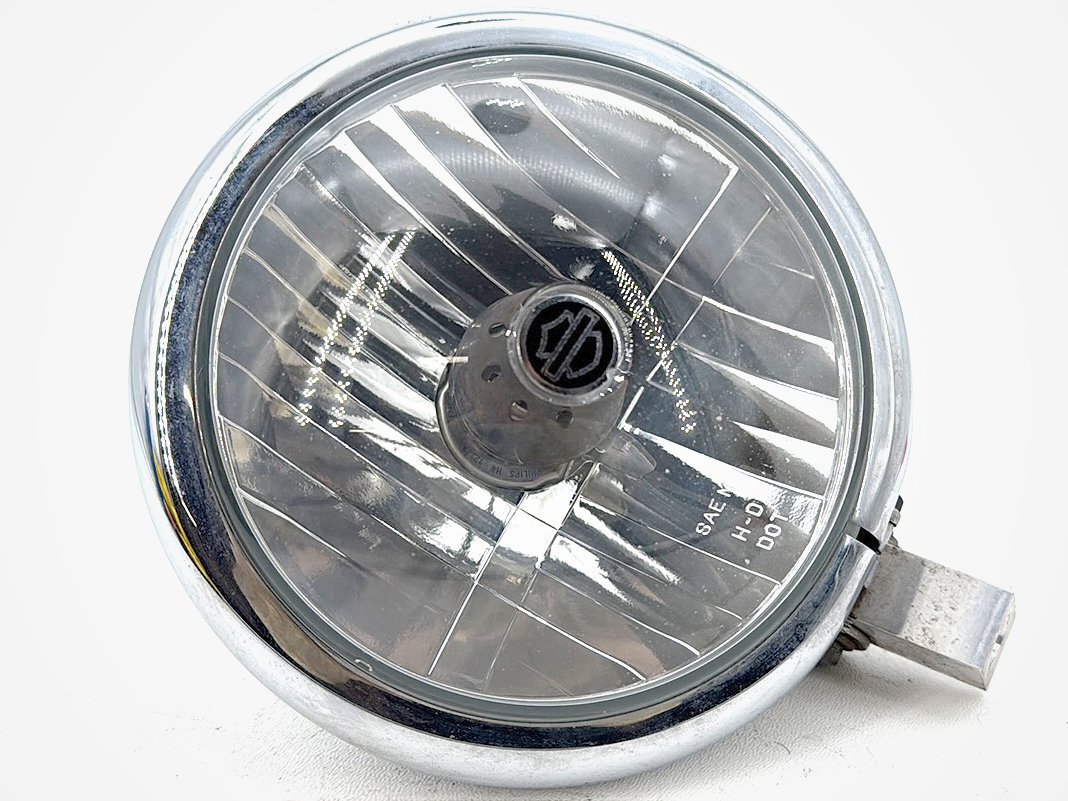 2007 - 2012 Harley-Davidson Dyna Super Glide Headlight Headlamp Head Light Halogen  	69162-06A