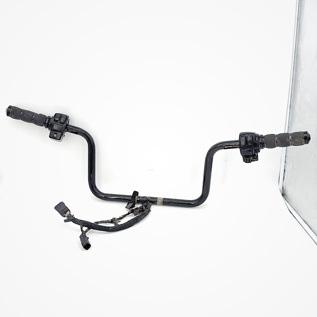 2008 - 2016 Harley-Davidson Touring Street Glide Handlebars Left Right Switches Controls 55924-08