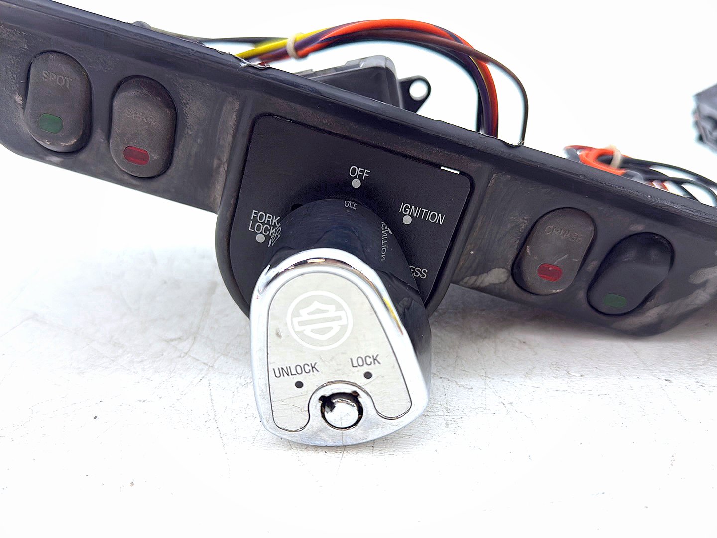 2007 Harley Touring FLHTCU Electra Glide Ultra OEM Dash Ignition Cap Switch Lockset NO Key