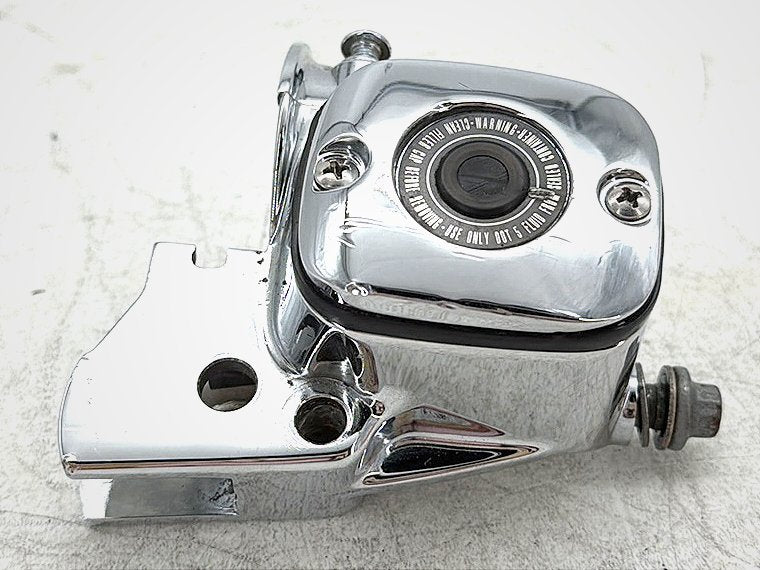 2004 Harley Road King Touring OEM Front Right Brake Master Cylinder Chrome