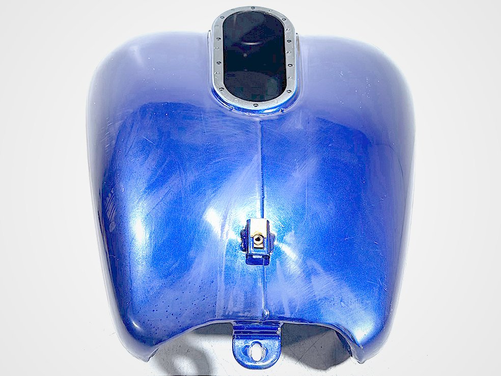 2006 Harley Touring FLHTCI Electra Glide Classic OEM Fuel Gas Tank Gasoline Reservoir