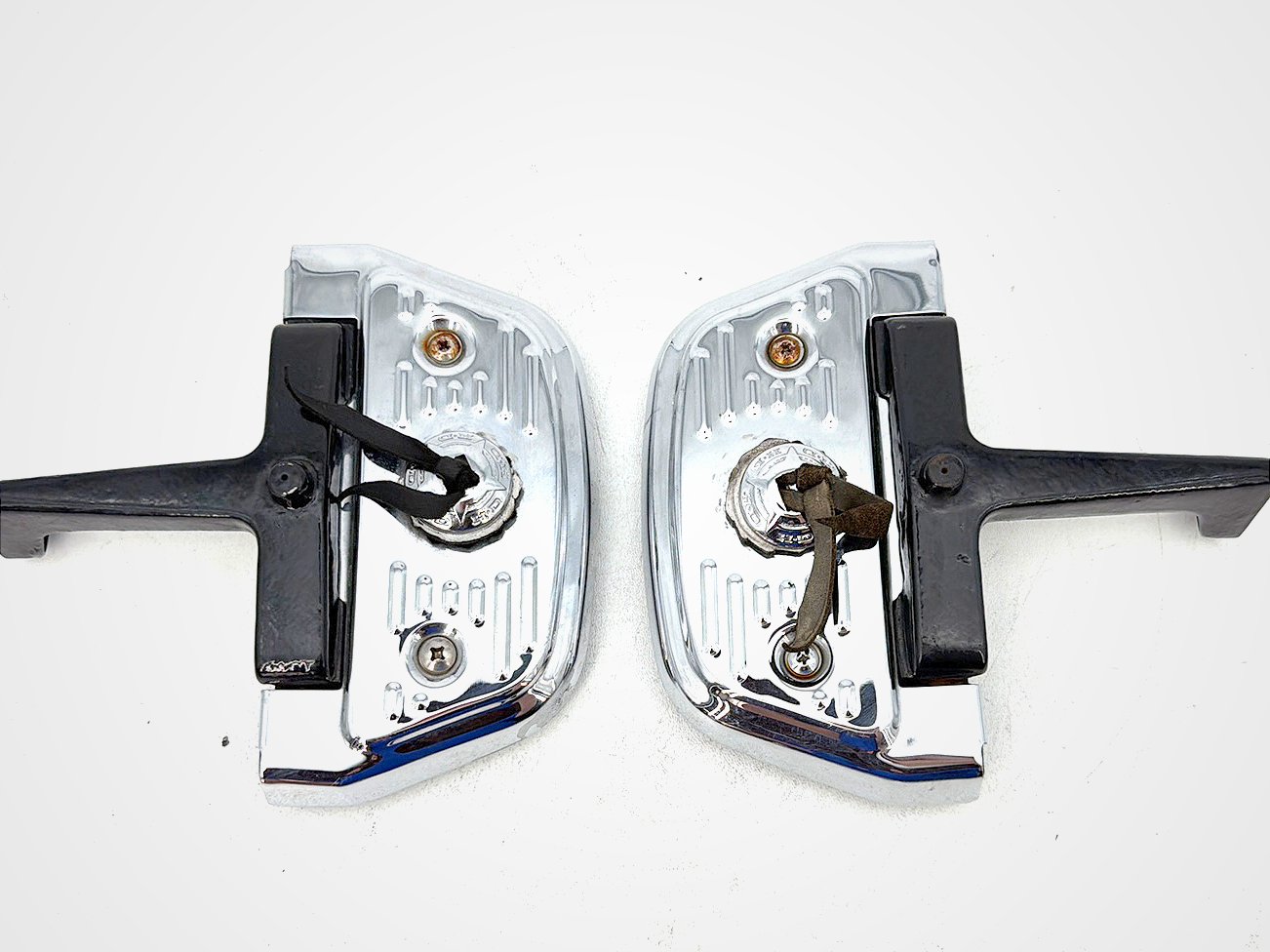 1984 - 1998 Harley-Davidson Touring Electra Glide Classic Left & Right Passenger Floorboard Foot Rest